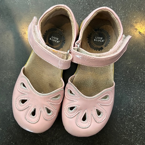 Livie & Luca - Sz. 10 - Light Pink Petal Shoes - Picture 3 of 8